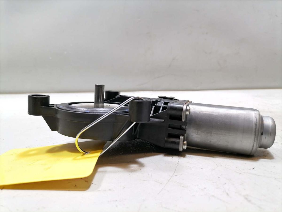 VW Polo 9N3 original Fensterhebermotor vorn links Bj.2009